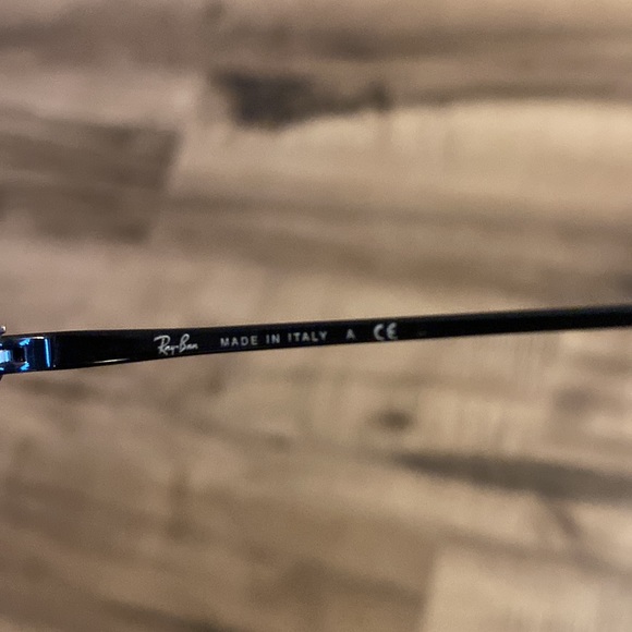 Authentic Ray Ban Erika Sunglasses - Picture 6 of 8